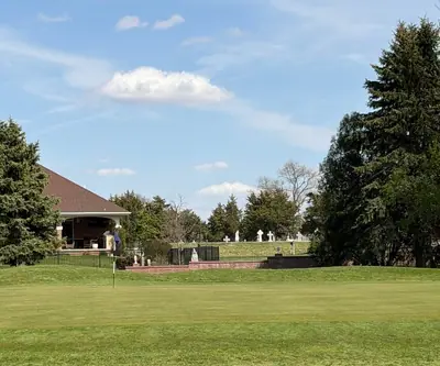 Hole 1 green at O'Neill Golf Club in O'Neill, Nebraska
