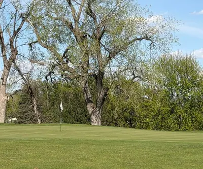Hole 5 green at O'Neill Golf Club in O'Neill, Nebraska