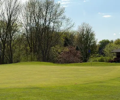 Hole 6 green at O'Neill Golf Club in O'Neill, Nebraska